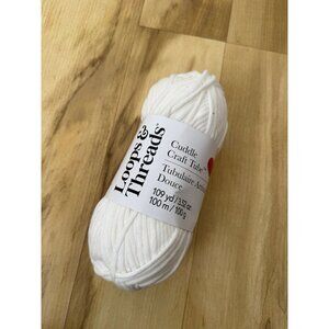 Loops & Threads Cuddle Craft Tube Yarn – White – 109 Yards